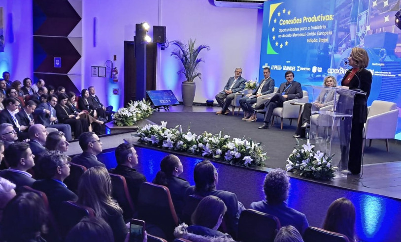 Durante evento no Porto de Itajaí (SC), intitulado “Conexões Produtivas – Oportunidades para a Indústria no Acordo Mercosul-União Europeia”, o Sebrae levou a atuação voltada à preparação das micro e pequenas empresas para o mercado internacional. 30/06/2026